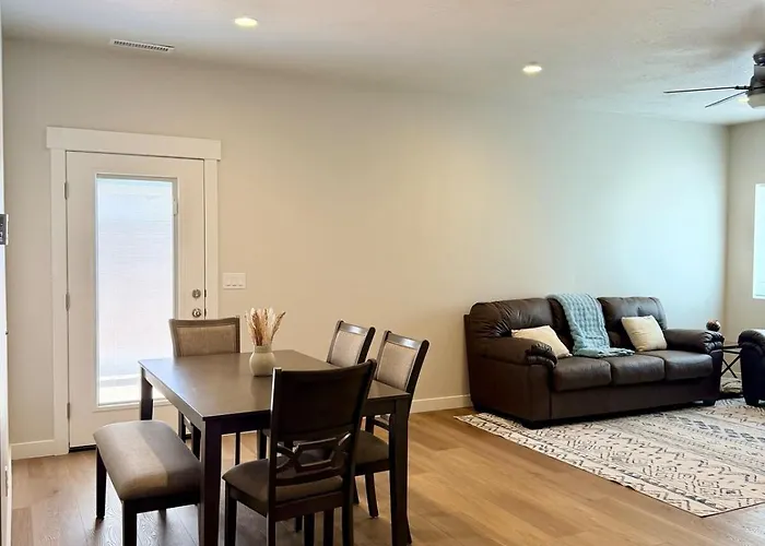 Desert Sun Oasis Holiday home Page