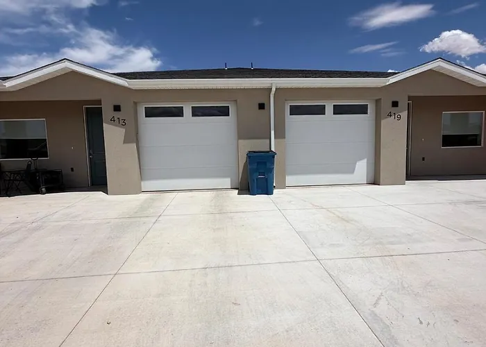 Desert Sun Oasis